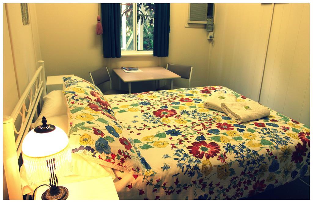 Coral Lodge Bed And Breakfast Inn Townsville Pokój zdjęcie